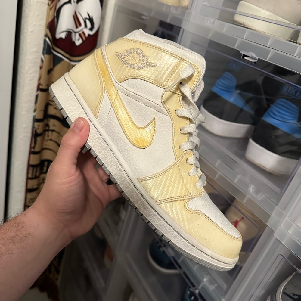 Jordan Mid 1’s - Platinum